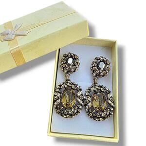 HEIDI DAUS Champagne Crystal Dangle Drop Clip On Earrings New Topaz Smoky Quartz